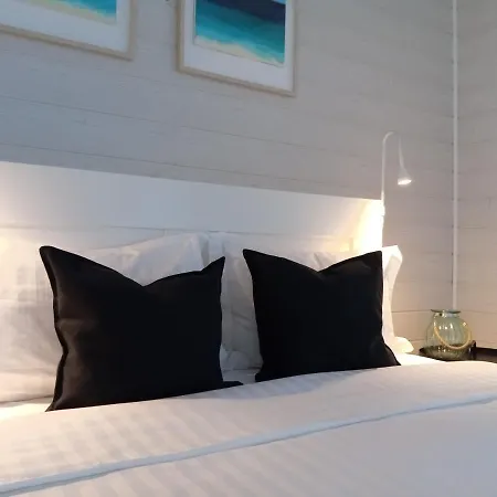 Apartment Beachfront Porto De Mos - *