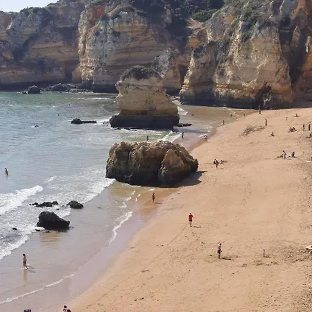 Beachfront Porto De Mos - דירה לאגוּ‏ש