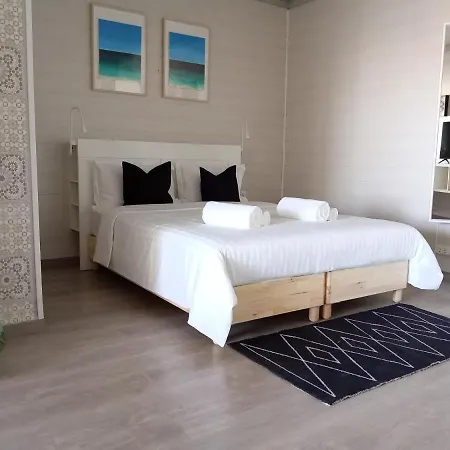 Beachfront Porto De Mos -