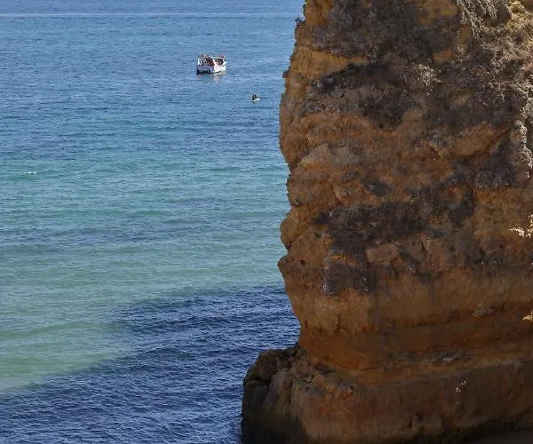 Apartmán Beachfront Porto De Mos - *